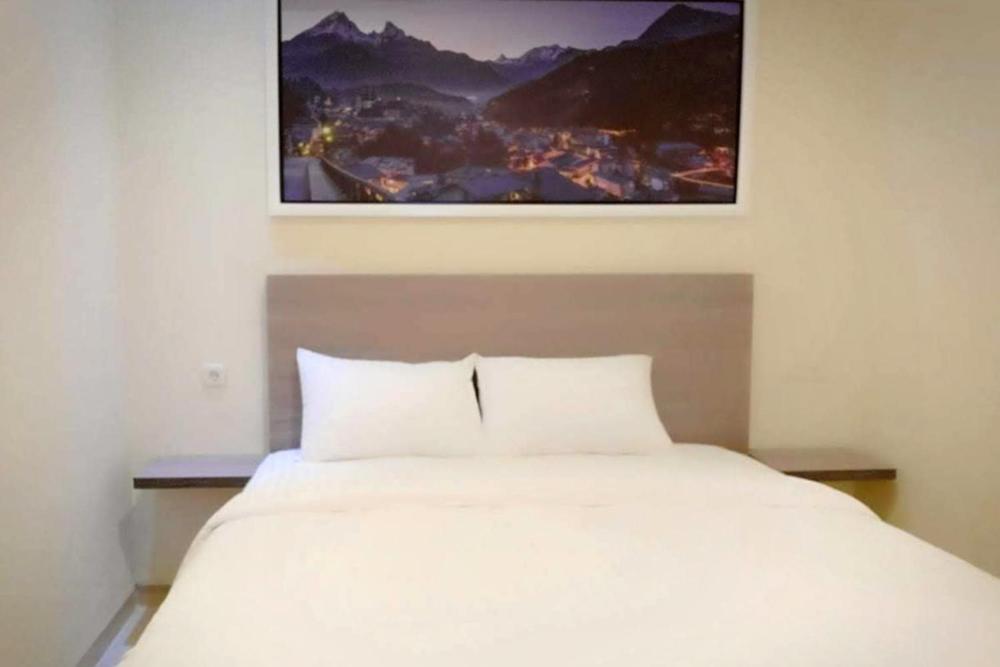 Twospaces Living At Maximus Inn Palembang Exterior photo